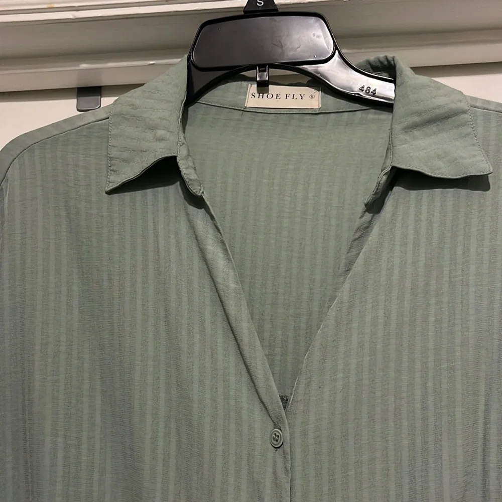 Oversized button down - Picture 3 of 3